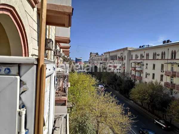 Satılır, köhnə tikili, 3 otaqlı, 65 m², Bakı, Nərimanov r.