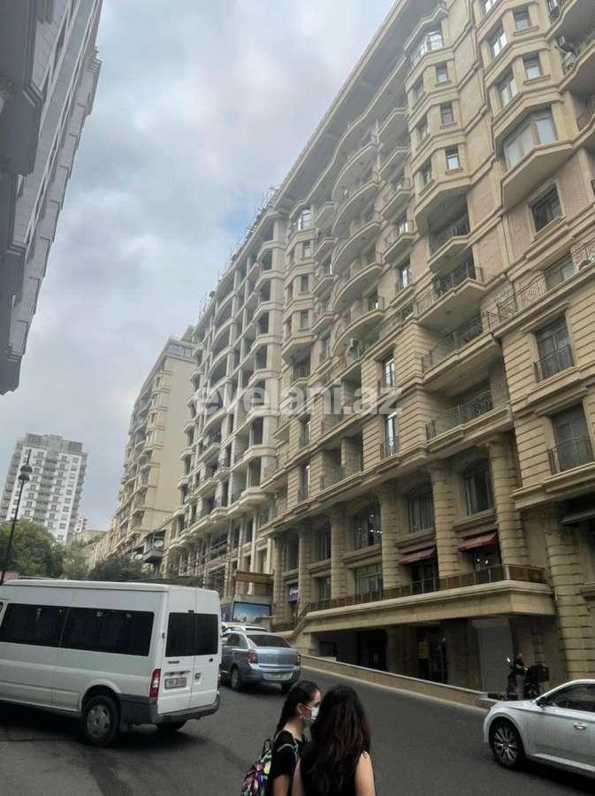 Satılır, yeni tikili, 2 otaqlı, 75 m², Bakı, Səbail r, İçəri Şəhər m.