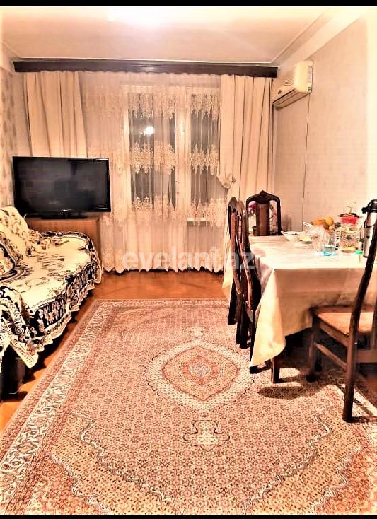 Satılır, köhnə tikili, 2 otaqlı, 52 m², Bakı, Yasamal r, Nizami m.