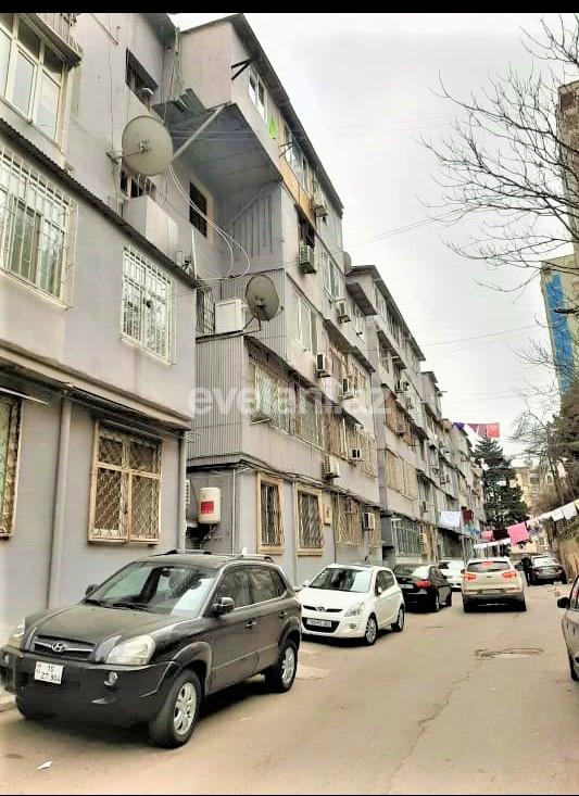 Satılır, köhnə tikili, 2 otaqlı, 52 m², Bakı, Yasamal r, Nizami m.