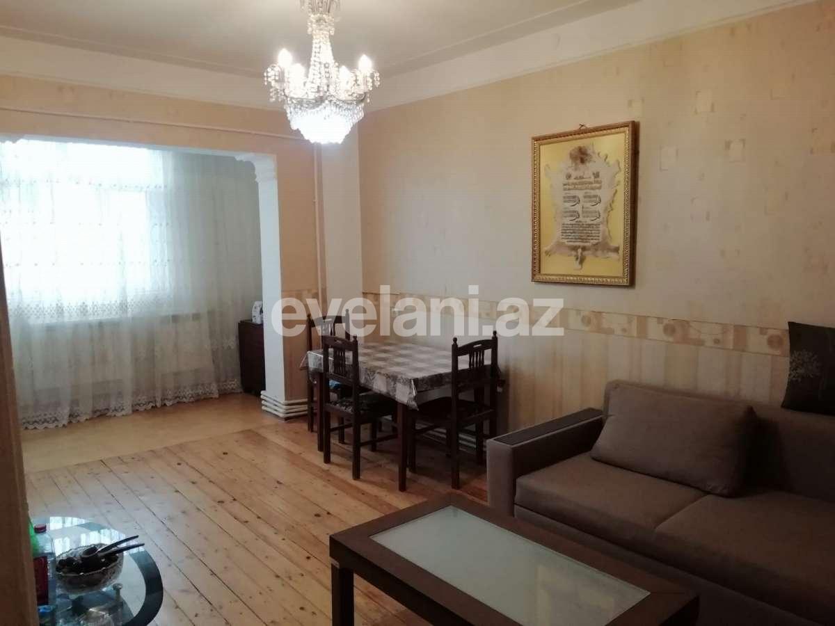 Satılır, köhnə tikili, 4 otaqlı, 115 m², Bakı, Nizami r, 8-ci kilometr q, Neftçilər m.
