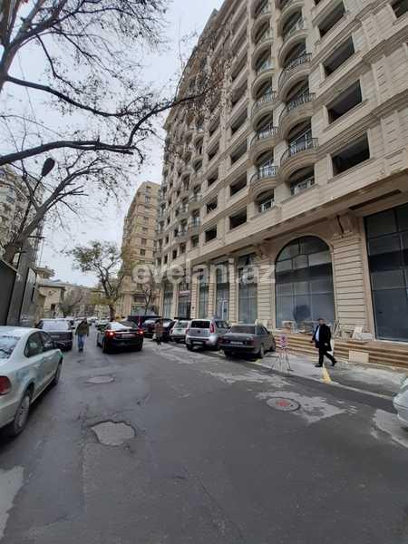 Satılır, yeni tikili, 2 otaqlı, 90 m², Bakı, Səbail r, İçəri Şəhər m.