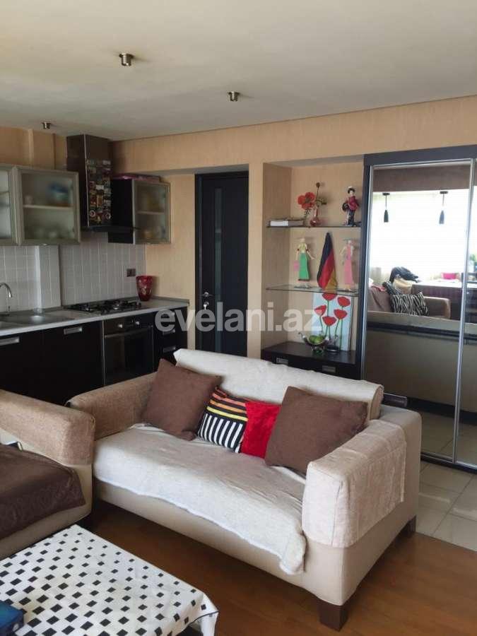 Продаётся, вторичка, 3-комнаты, 70 m², Баку, Ясамальский r, Элмляр Академиясы m.