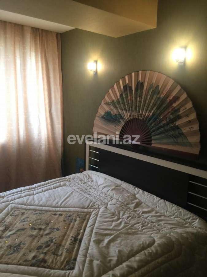 Продаётся, вторичка, 3-комнаты, 70 m², Баку, Ясамальский r, Элмляр Академиясы m.