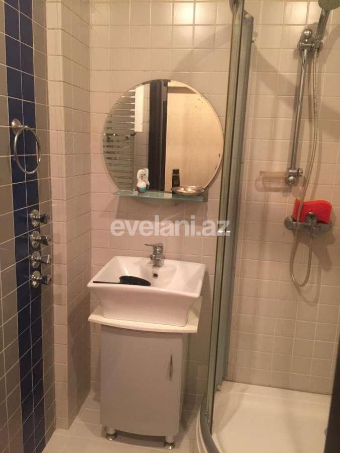 Продаётся, вторичка, 3-комнаты, 70 m², Баку, Ясамальский r, Элмляр Академиясы m.