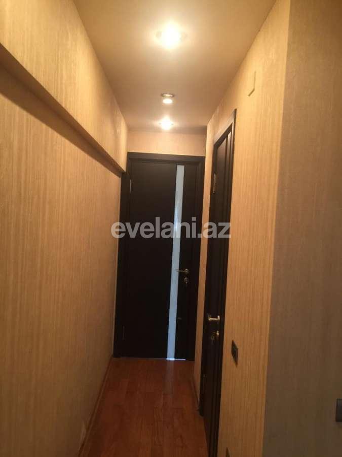 Продаётся, вторичка, 3-комнаты, 70 m², Баку, Ясамальский r, Элмляр Академиясы m.