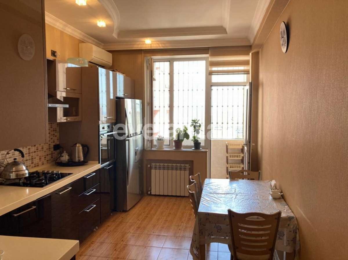 Satılır, yeni tikili, 3 otaqlı, 110 m², Bakı, Yasamal r, Yeni Yasamal q.