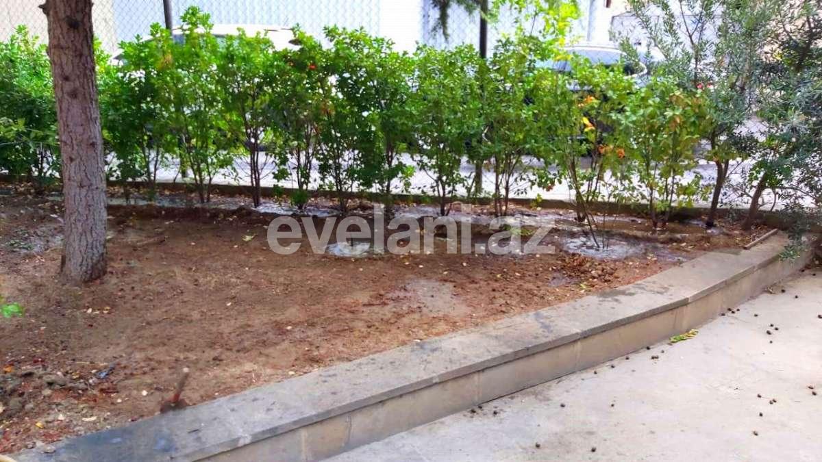 Satılır, köhnə tikili, 4 otaqlı, 110 m², Bakı, Səbail r, İçəri Şəhər m.