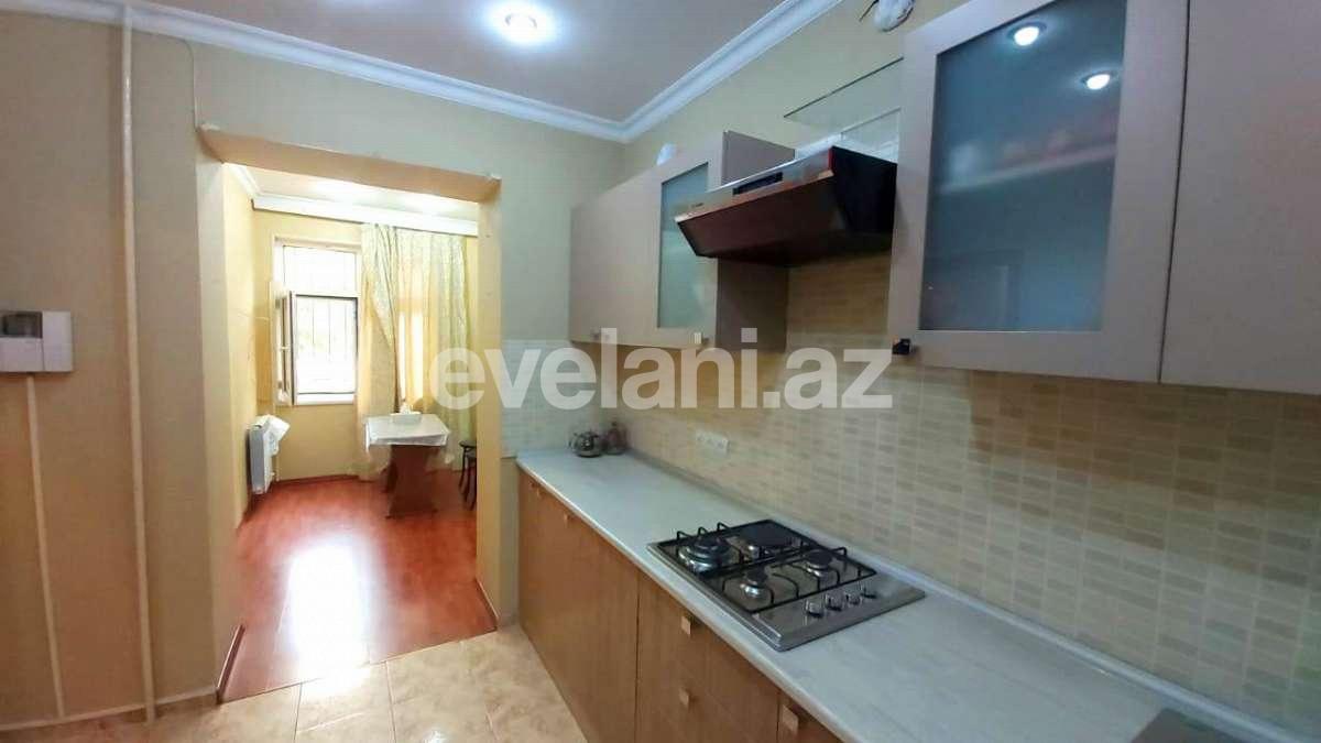 Satılır, köhnə tikili, 4 otaqlı, 110 m², Bakı, Səbail r, İçəri Şəhər m.