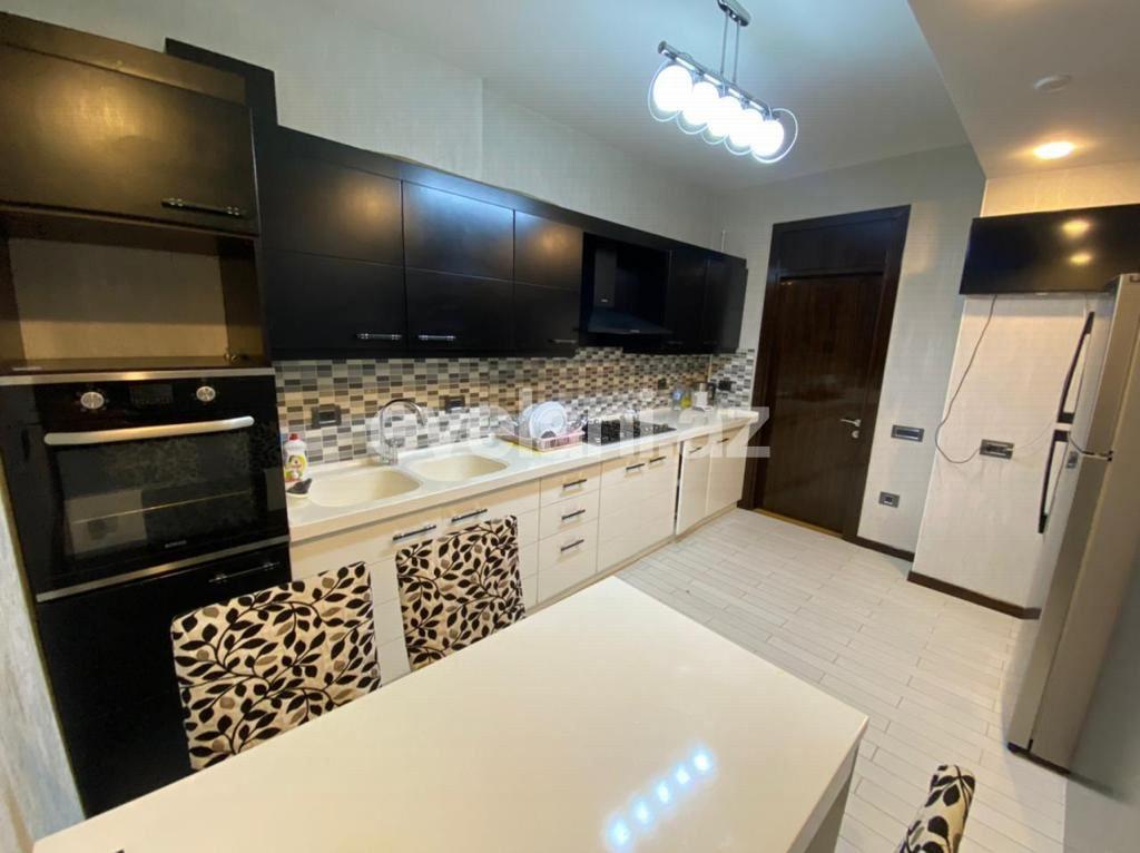 Kirayə verilir, yeni tikili, 4 otaqlı, 180 m², Bakı, Xətai r, Şah İsmayıl Xətai m.