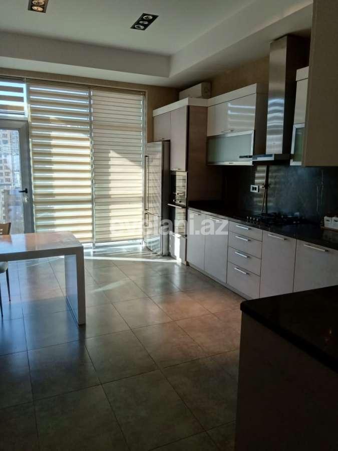 Rent, new building, 4 room, 250 m², Baku, Yasamal r.