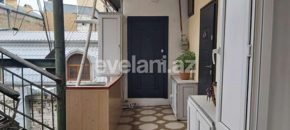 Satılır, köhnə tikili, 3 otaqlı, 70 m², Bakı, Səbail r, Sahil m.