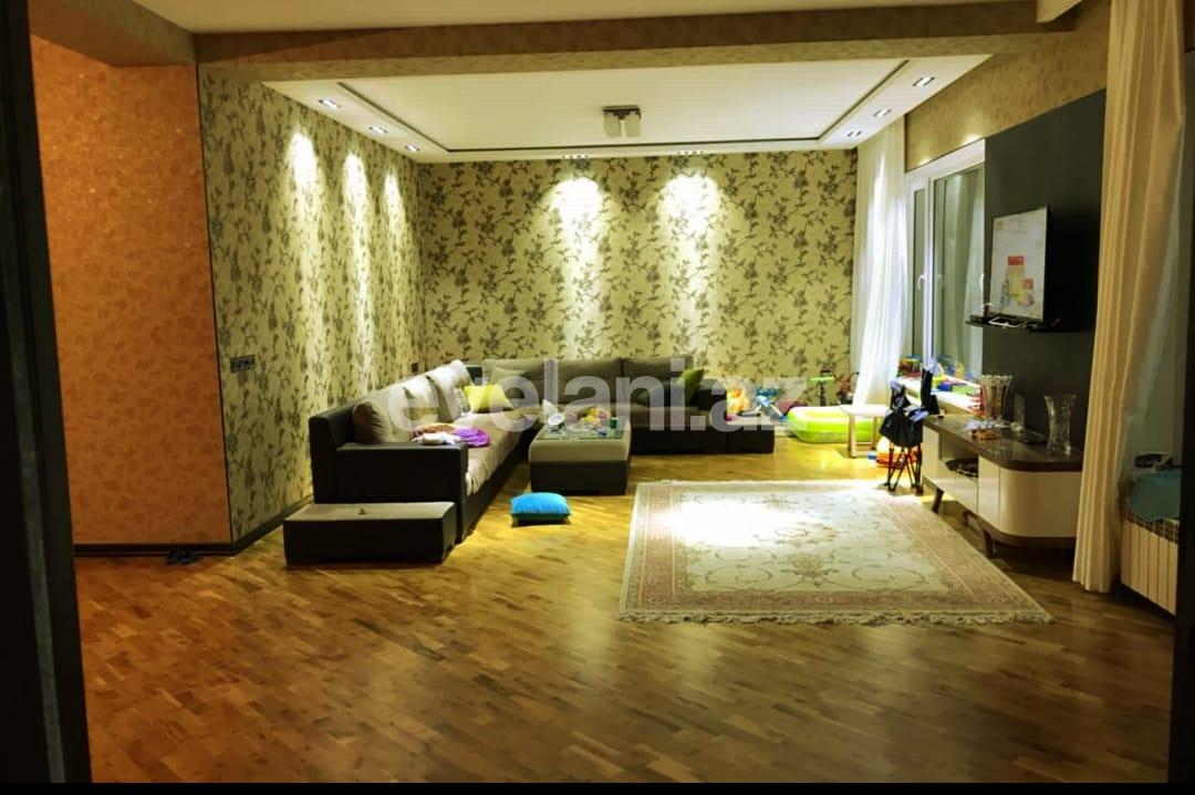 Satılır, həyət evi / bağ, 7 otaqlı, 300 m², Bakı, Nizami r, Xalqlar Dostluğu m.