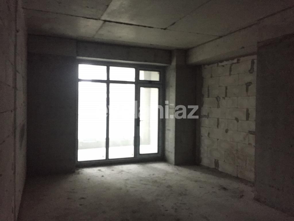 Satılır, yeni tikili, 3 otaqlı, 147.5 m², Bakı, Yasamal r, Yasamal q, İnşaatçılar m.