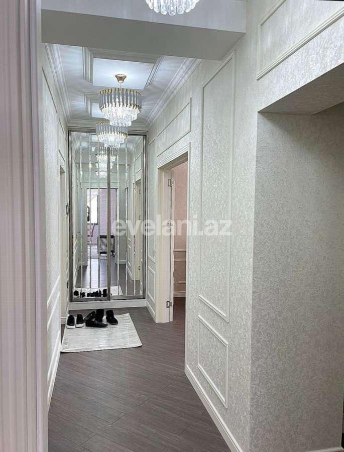 Satılır, yeni tikili, 3 otaqlı, 130 m², Bakı, Binəqədi r, 8-ci mikrorayon q, Azadlıq prospekti m.