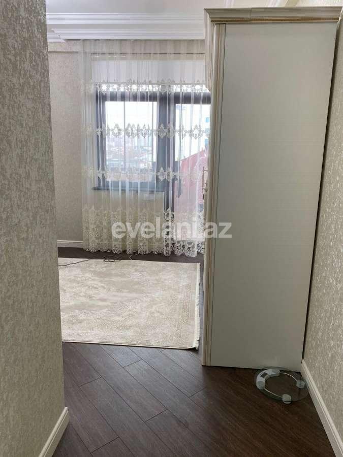Satılır, yeni tikili, 3 otaqlı, 130 m², Bakı, Binəqədi r, 8-ci mikrorayon q, Azadlıq prospekti m.