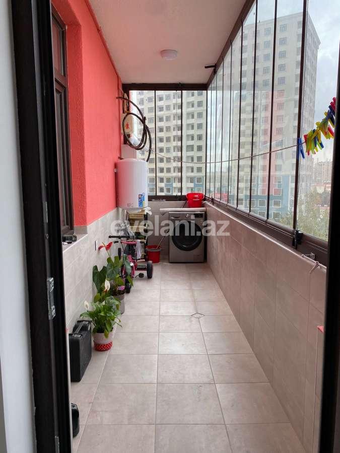 Satılır, yeni tikili, 3 otaqlı, 130 m², Bakı, Binəqədi r, 8-ci mikrorayon q, Azadlıq prospekti m.