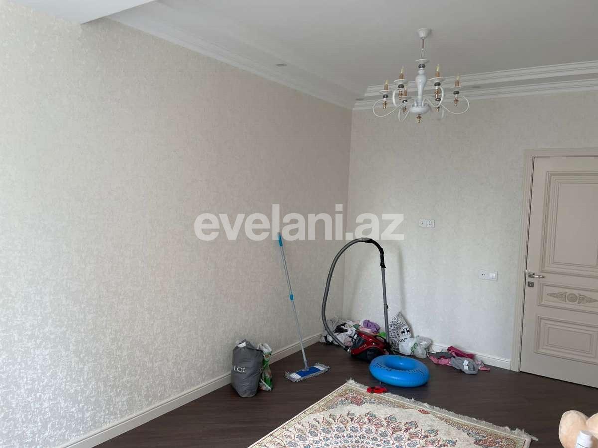 Satılır, yeni tikili, 3 otaqlı, 130 m², Bakı, Binəqədi r, 8-ci mikrorayon q, Azadlıq prospekti m.