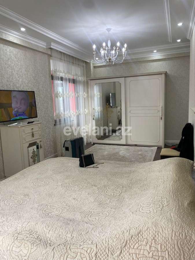 Satılır, yeni tikili, 3 otaqlı, 130 m², Bakı, Binəqədi r, 8-ci mikrorayon q, Azadlıq prospekti m.
