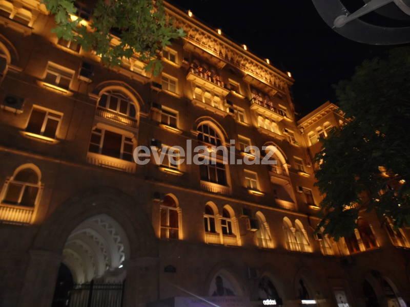 Kirayə verilir, köhnə tikili, 2 otaqlı, 80 m², Bakı, Səbail r.