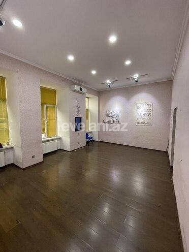 Kirayə verilir, ofis, 3 otaqlı, 110 m², Bakı, Səbail r.