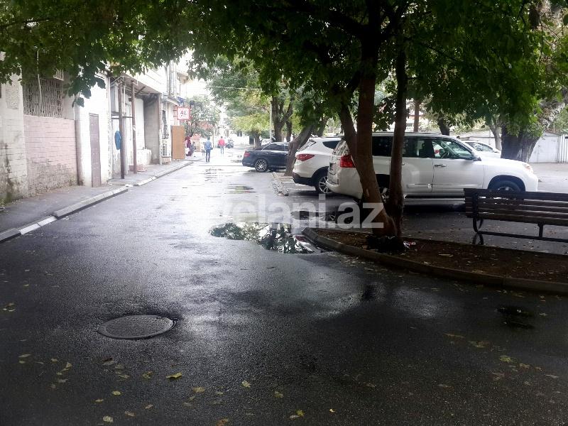 Sale, old building, 3 room, 70 m², Baku, Yasamal r, Elmlar Akademiyası m.