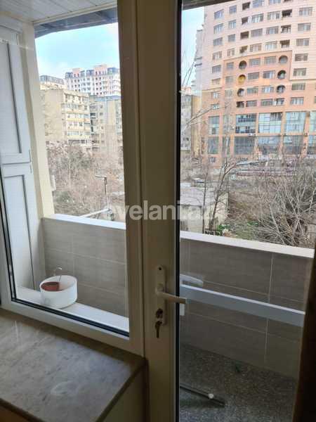 Satılır, köhnə tikili, 3 otaqlı, 80 m², Bakı, Yasamal r.