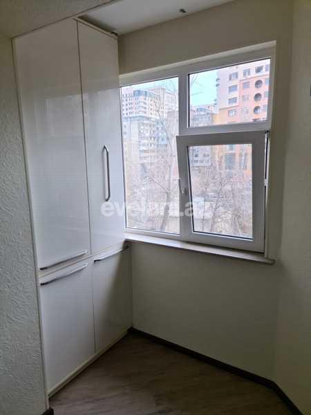 Satılır, köhnə tikili, 3 otaqlı, 80 m², Bakı, Yasamal r.