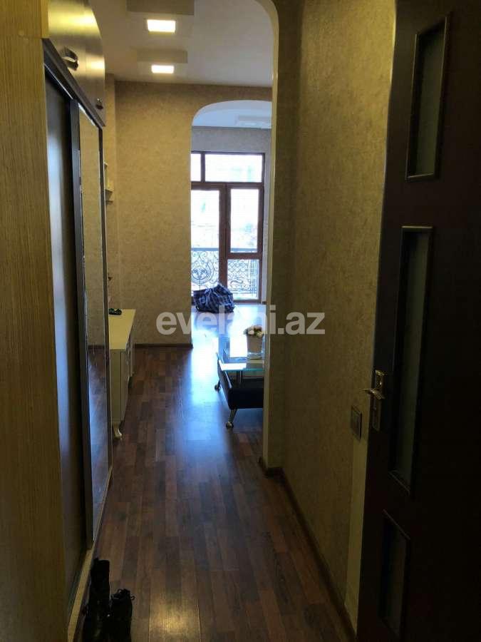 Kirayə verilir, köhnə tikili, 2 otaqlı, 60 m², Bakı, Səbail r, Sahil m.