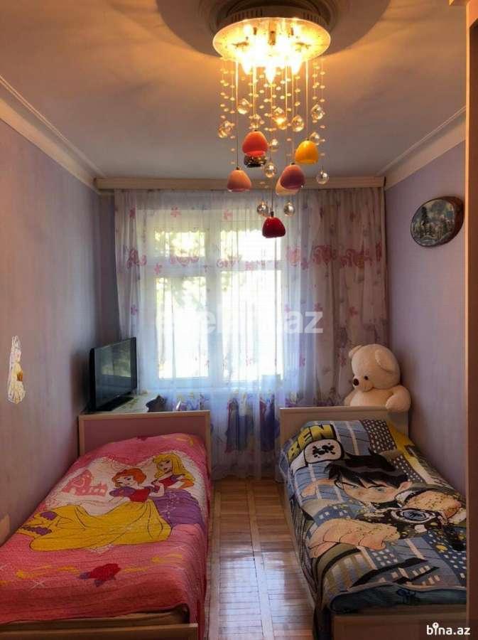 Satılır, köhnə tikili, 3 otaqlı, 60 m², Bakı, Nizami r, Neftçilər m.