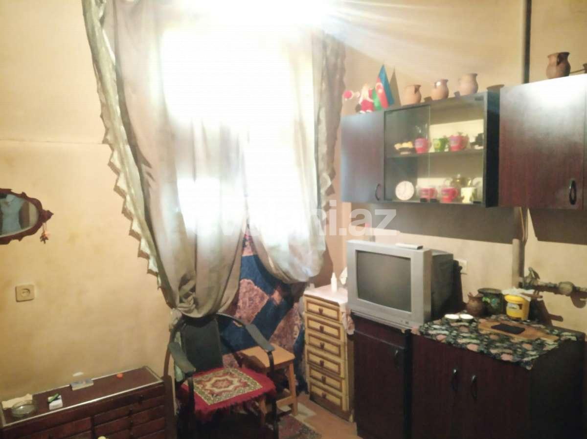 Satılır, köhnə tikili, 3 otaqlı, 90 m², Bakı, Yasamal r, Nizami m.