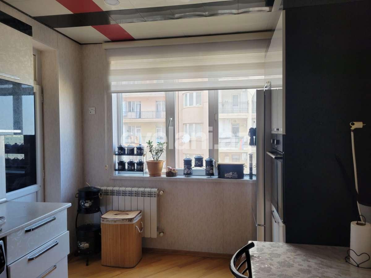 Satılır, yeni tikili, 3 otaqlı, 100 m², Bakı, Yasamal r, Yeni Yasamal q, İnşaatçılar m.