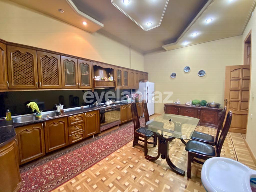 Satılır, villa, 11 otaqlı, 650 m², Bakı, Nizami r, Qara Qarayev m.