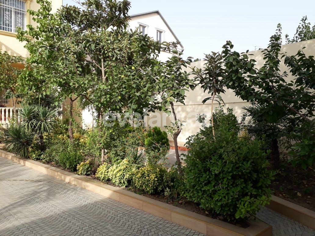 Satılır, villa, 11 otaqlı, 650 m², Bakı, Nizami r, Qara Qarayev m.