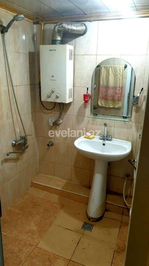 Sale, old building, 3 room, 50 m², Baku, Nizami r, Neftchilar m.