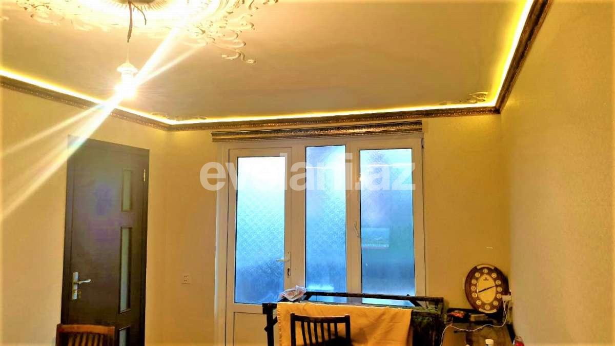 Sale, old building, 3 room, 50 m², Baku, Nizami r, Neftchilar m.