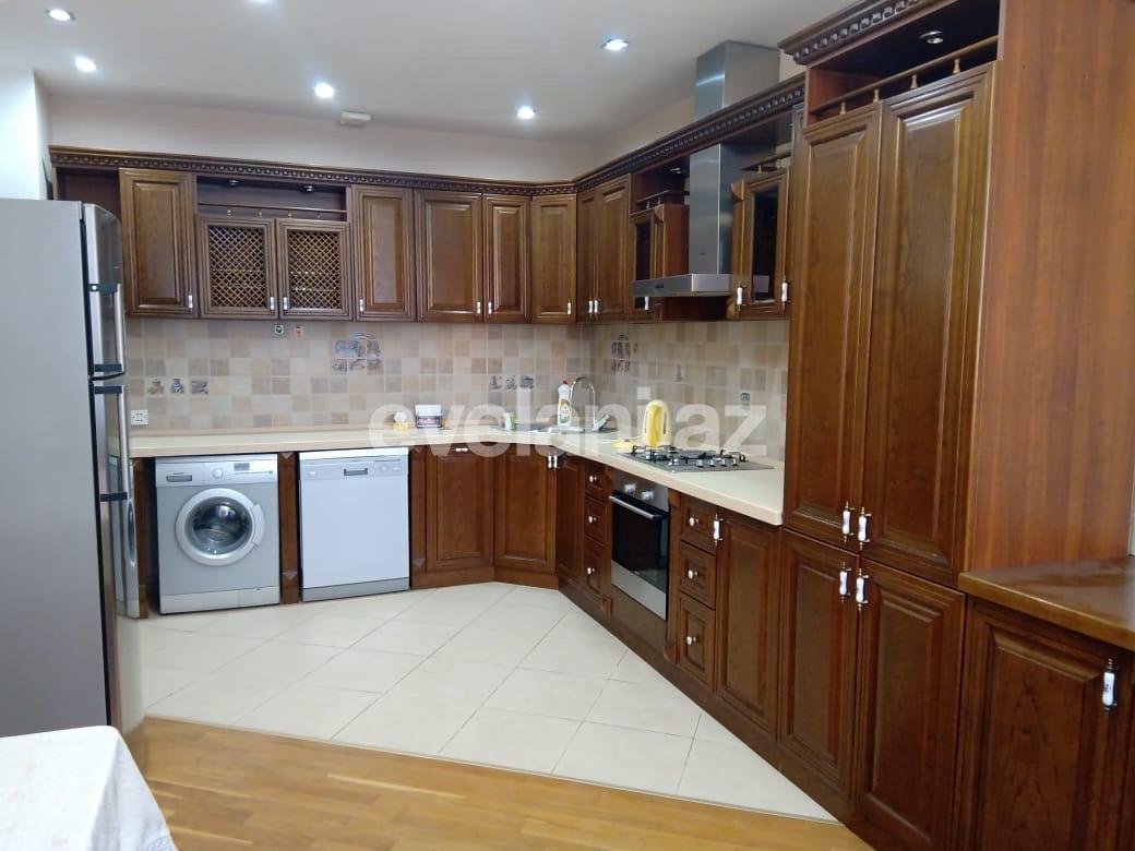 Kirayə verilir, yeni tikili, 3 otaqlı, 150 m², Bakı, Xətai r.