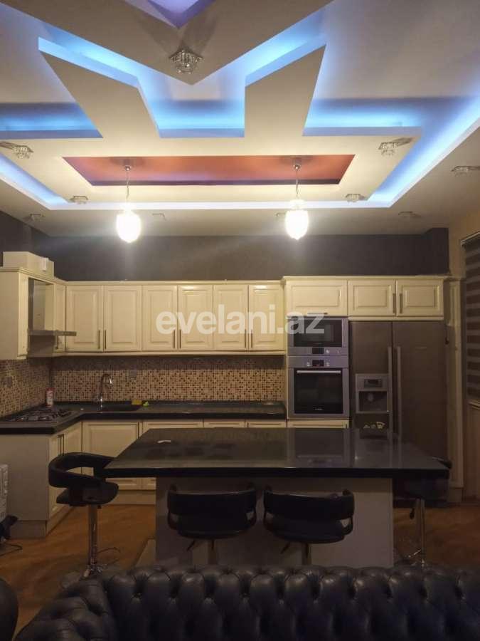 Satılır, yeni tikili, 3 otaqlı, 135 m², Bakı, Binəqədi r, 7-ci mikrorayon q, Azadlıq prospekti m.