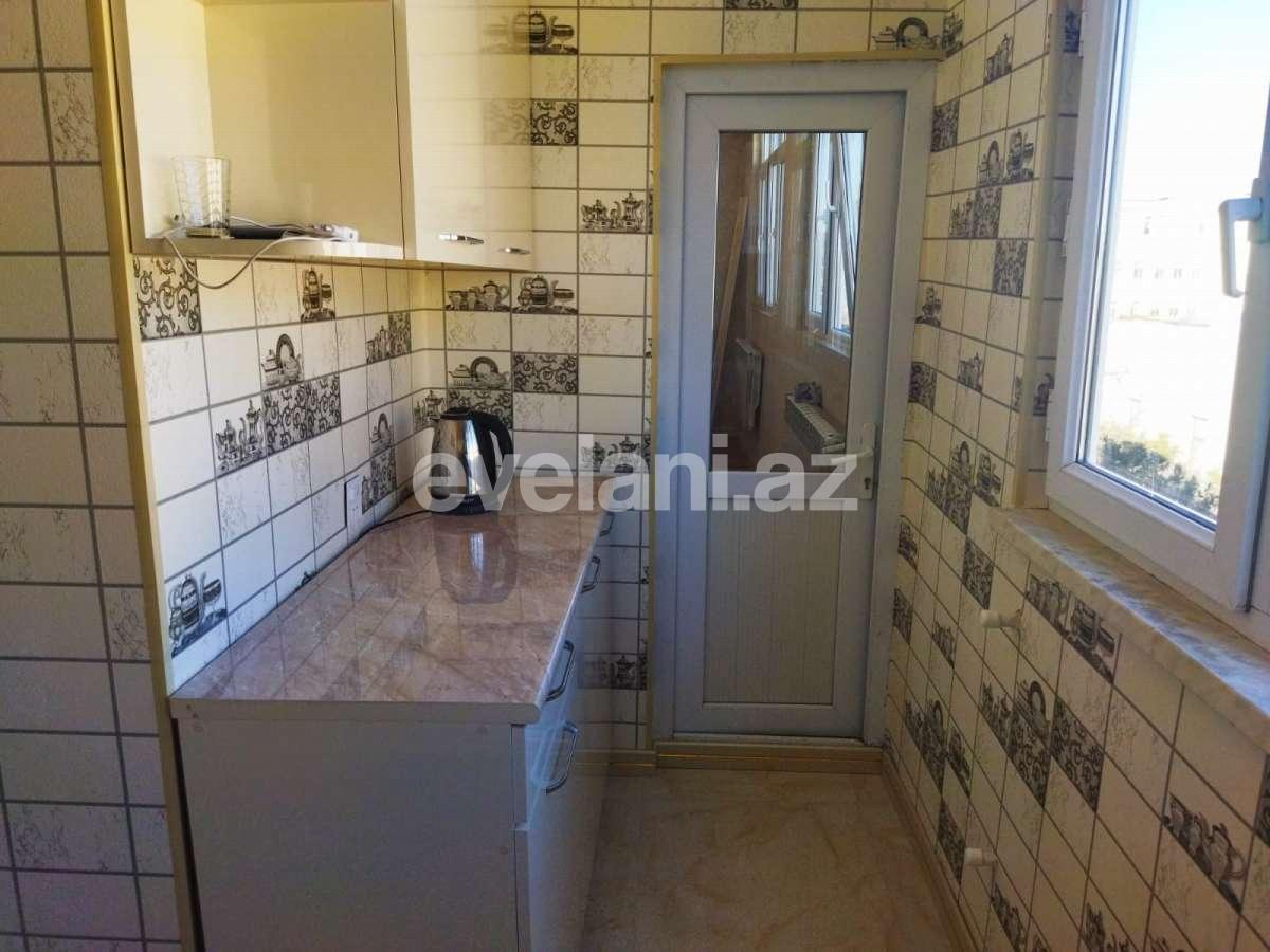 Satılır, köhnə tikili, 4 otaqlı, 125 m², Bakı, Yasamal r, Elmlər Akademiyası m.