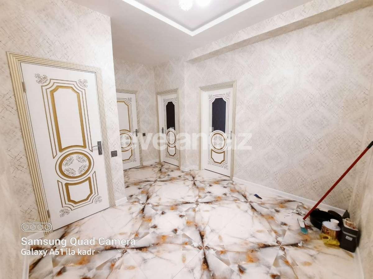 Satılır, yeni tikili, 2 otaqlı, 70 m², Bakı, Nizami r, Qara Qarayev m.