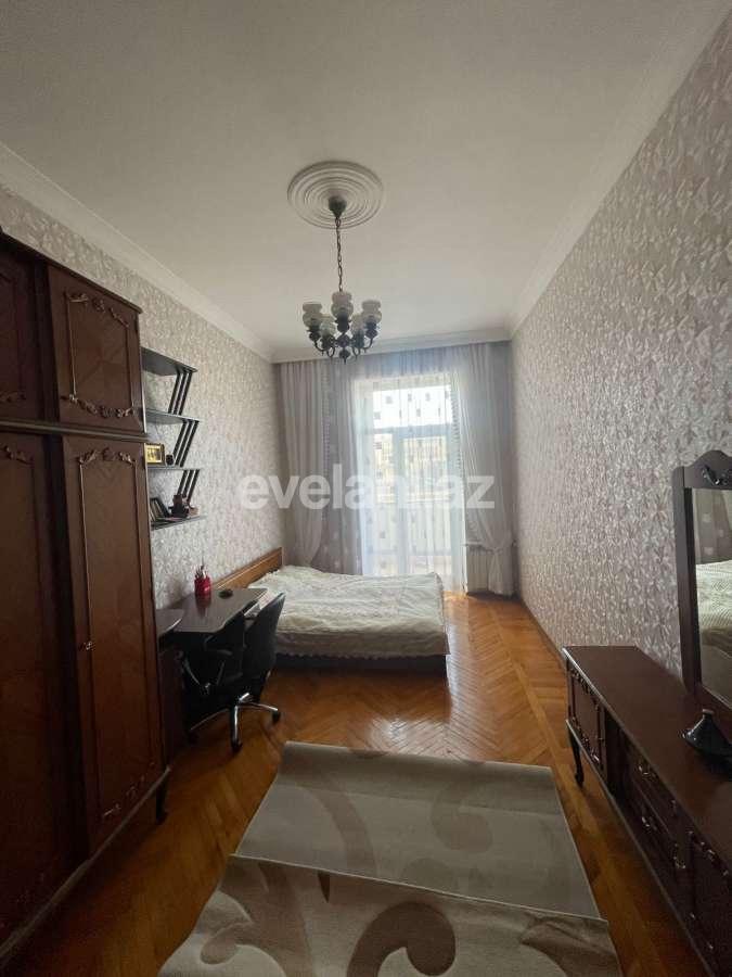 Rent, old building, 3 room, 98 m², Baku, Yasamal r, Elmlar Akademiyası m.