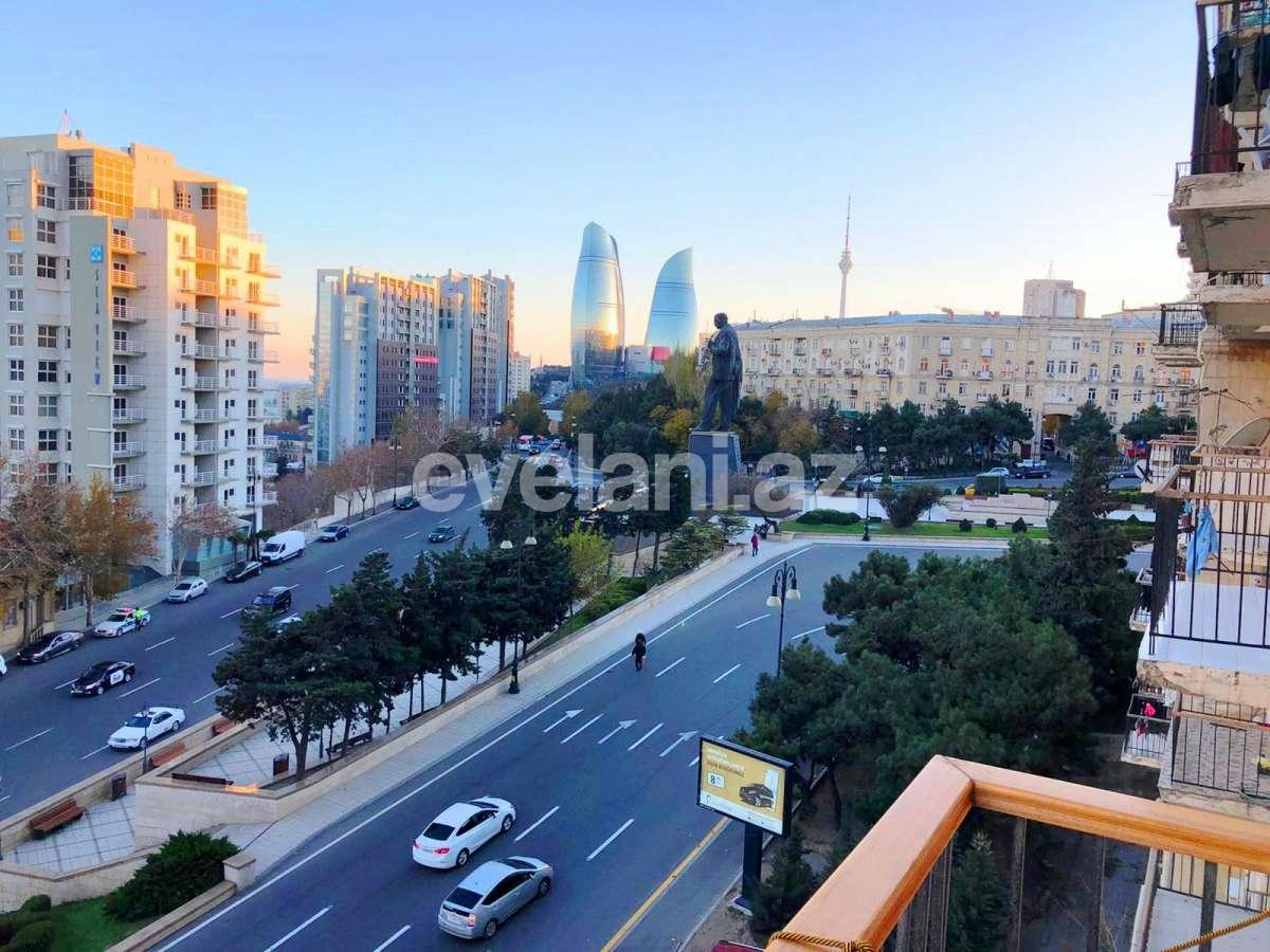 Kirayə verilir, köhnə tikili, 2 otaqlı, 60 m², Bakı, Yasamal r, Elmlər Akademiyası m.