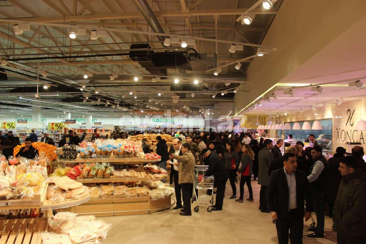 Sale, object, 2100 m², Baku, Nasimi r, 28 may m.