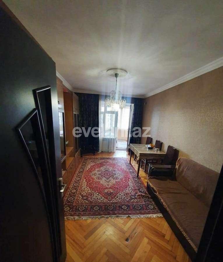 Продаётся, вторичка, 3-комнаты, 60 m², Баку, Ясамальский r, Элмляр Академиясы m.