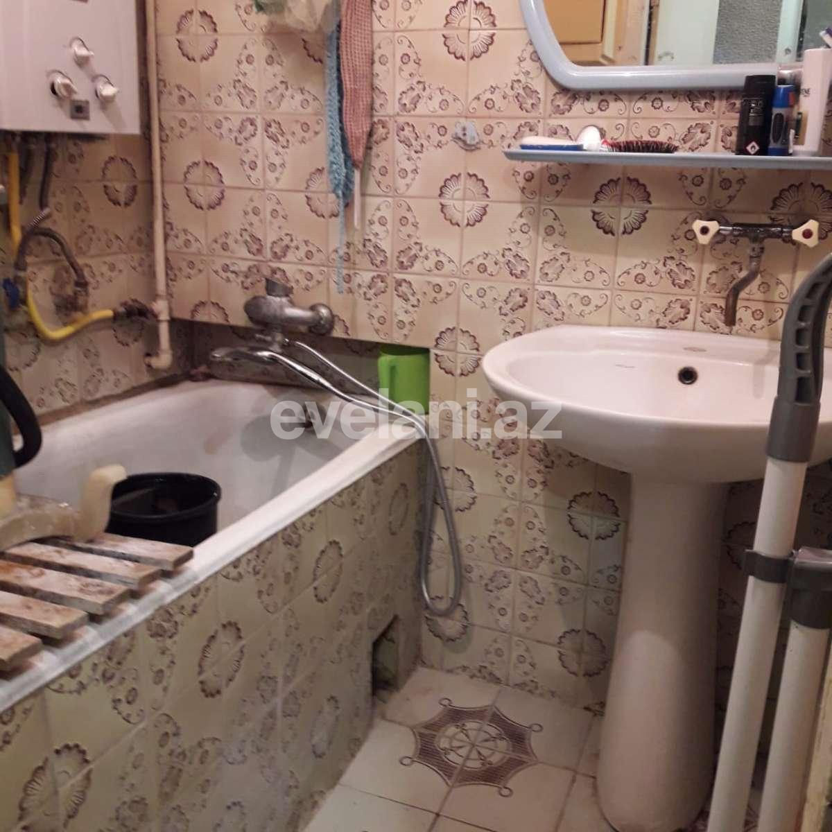 Продаётся, вторичка, 3-комнаты, 60 m², Баку, Ясамальский r, Элмляр Академиясы m.