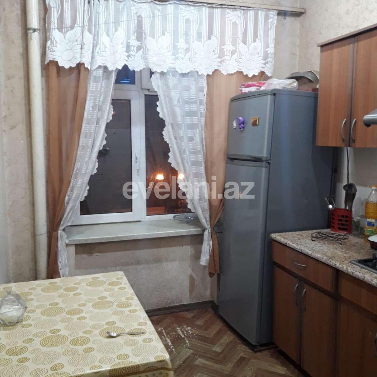 Продаётся, вторичка, 3-комнаты, 60 m², Баку, Ясамальский r, Элмляр Академиясы m.