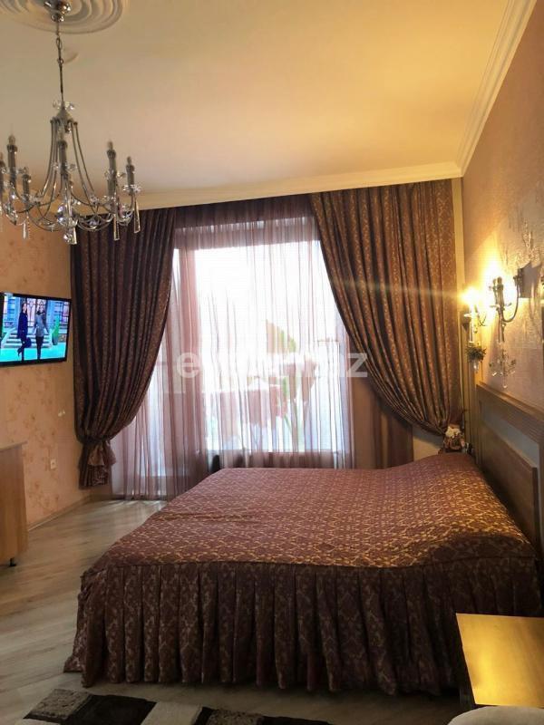 Rent, new building, 3 room, 130 m², Baku, Nasimi r.