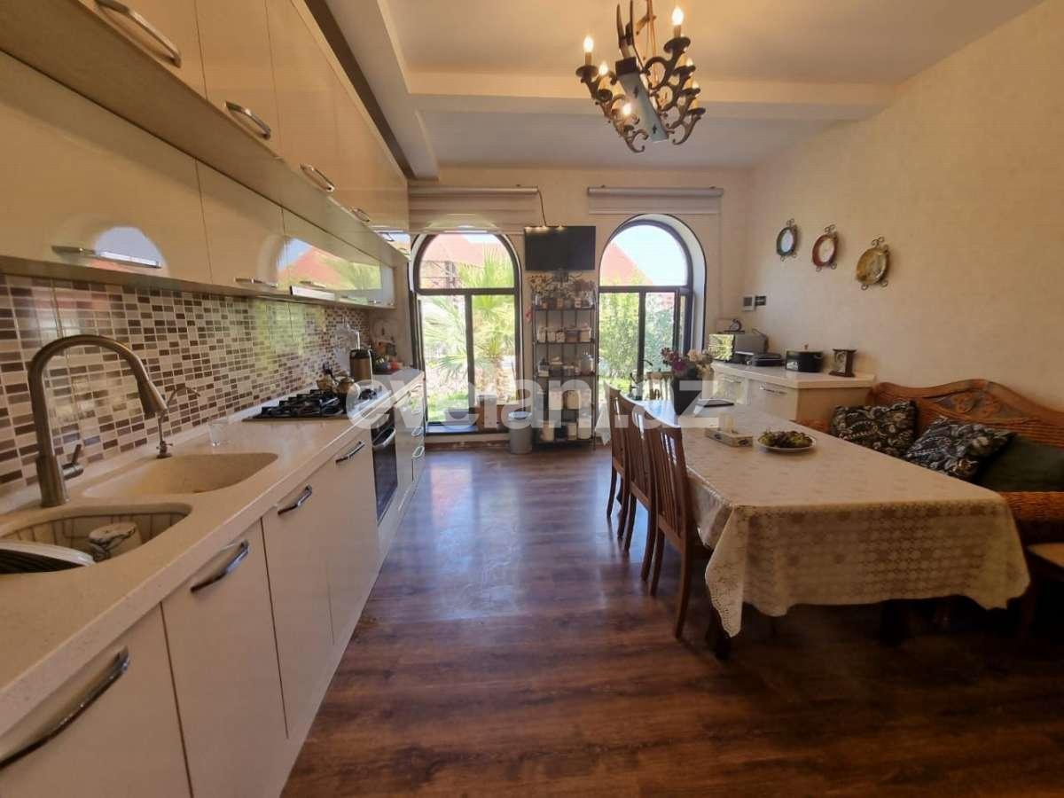 Satılır, həyət evi / bağ, 8 otaqlı, 280 m², Bakı, Xəzər r, Şüvəlan q.