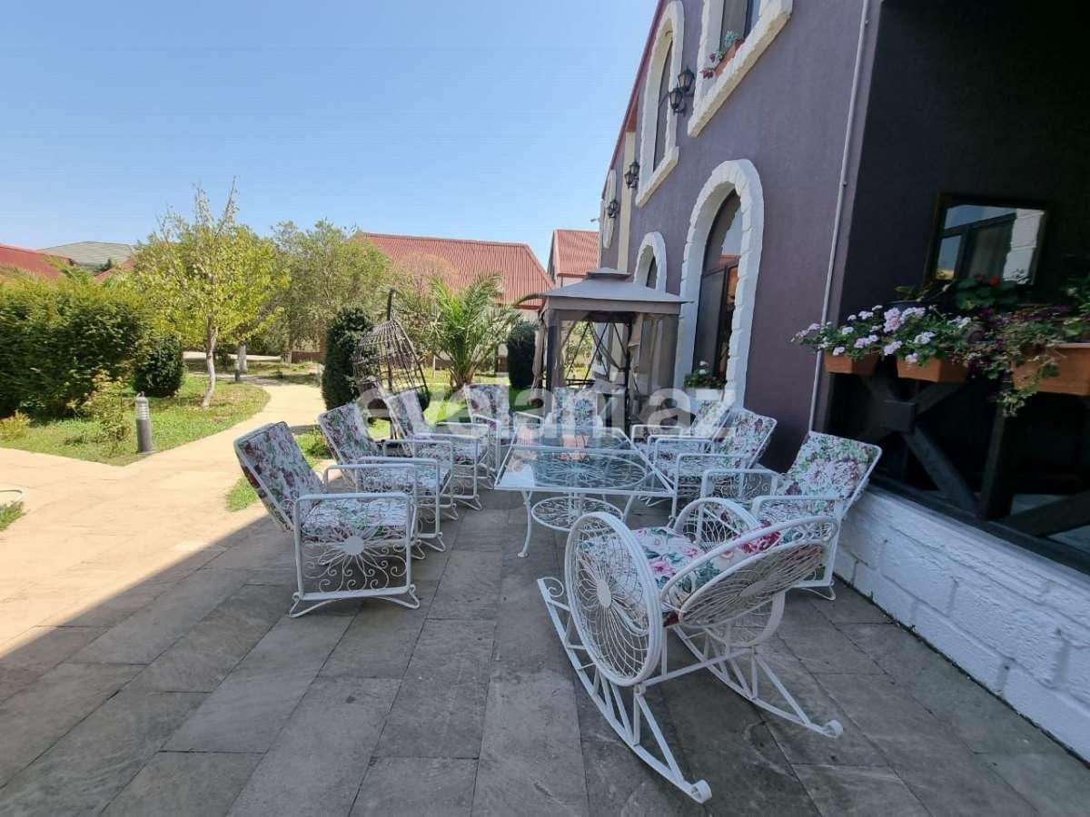 Satılır, həyət evi / bağ, 8 otaqlı, 280 m², Bakı, Xəzər r, Şüvəlan q.