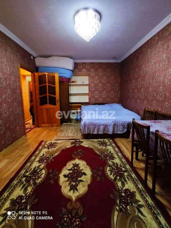 Satılır, köhnə tikili, 3 otaqlı, 70 m², Bakı, Nizami r, Qara Qarayev m.